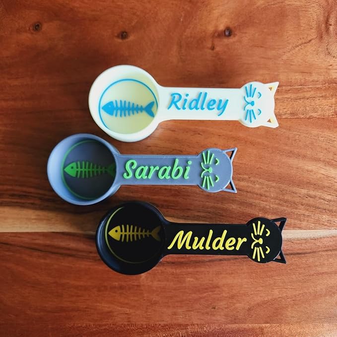 Personalized Cat Food Scoop, Cat Food Measuring Cup with Name, Kibble Scoop (5.33 oz - 2/3 cup)