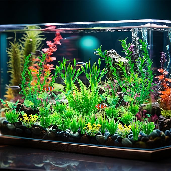 Ameliade Aquarium Artificial Green Plastic Plants Decorations 26 PCS Large Fish Tank Accessories Goldfish Betta Tank Decor